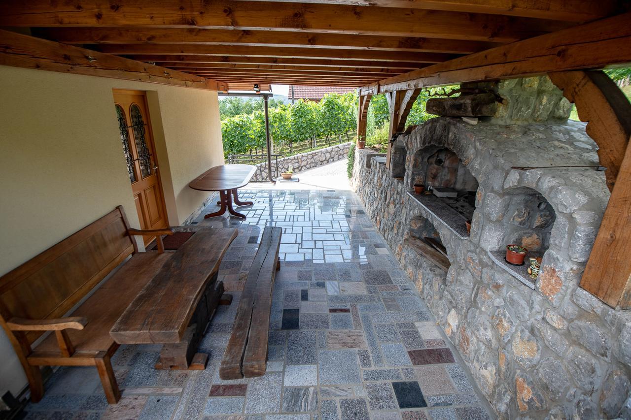 Vineyard Cottage Pod Piramido Dobrnic Екстериор снимка