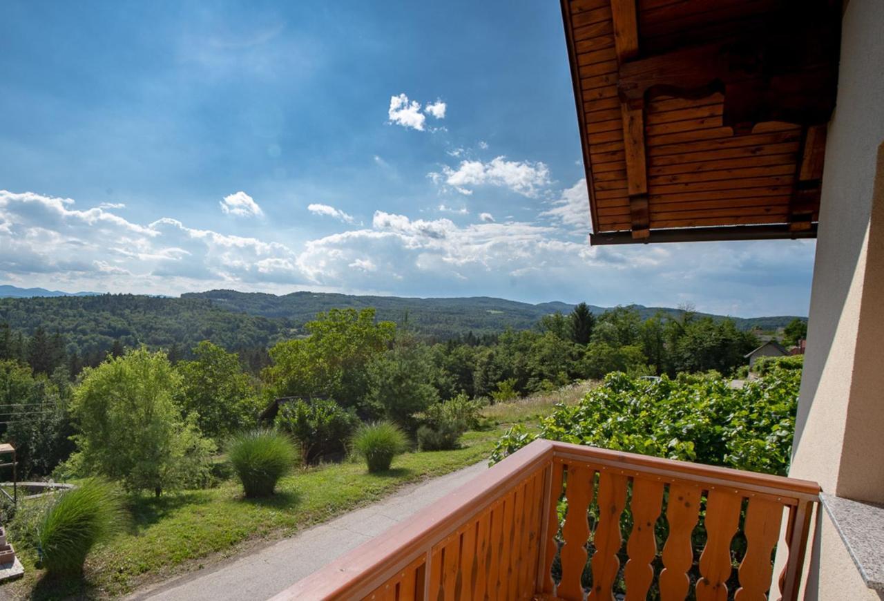 Vineyard Cottage Pod Piramido Dobrnic Екстериор снимка
